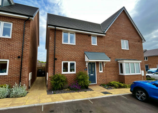 Immaculate & Modern Three Bedroom Family Home...