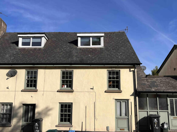 3 Bedroom Flat for Rent