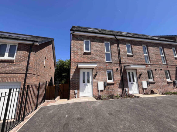 MOSELEY END: Three storey, three-bedroom property