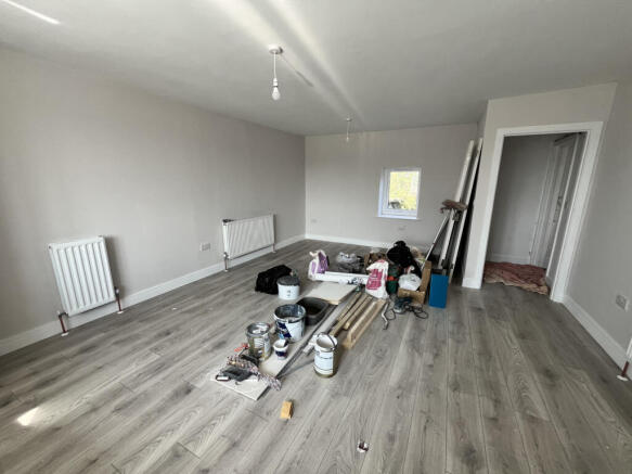 LIVING AREA/BEDROOM