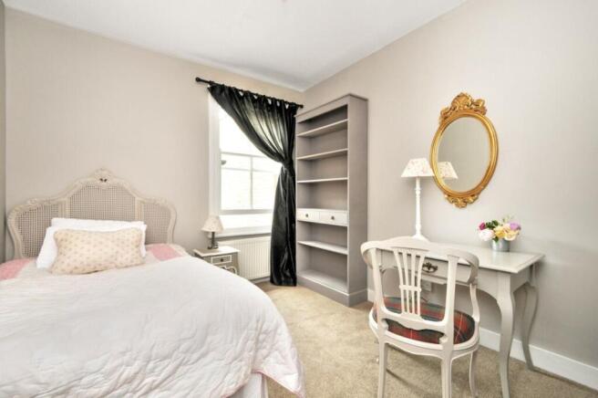 Asto bedroom 1