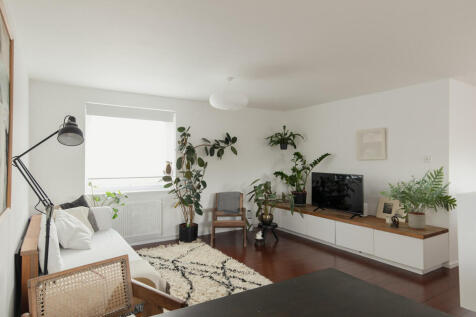 Borrett Close, Kennington, SE17