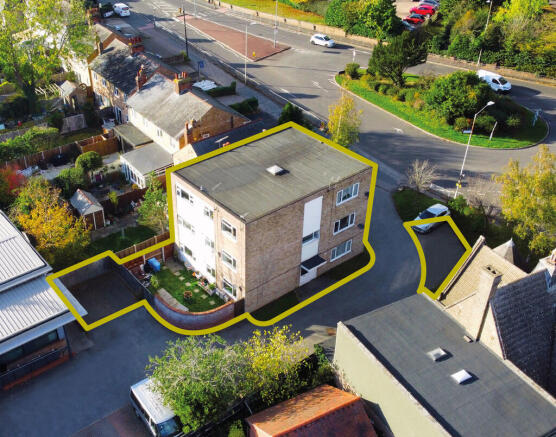 NP_Datchet House-...