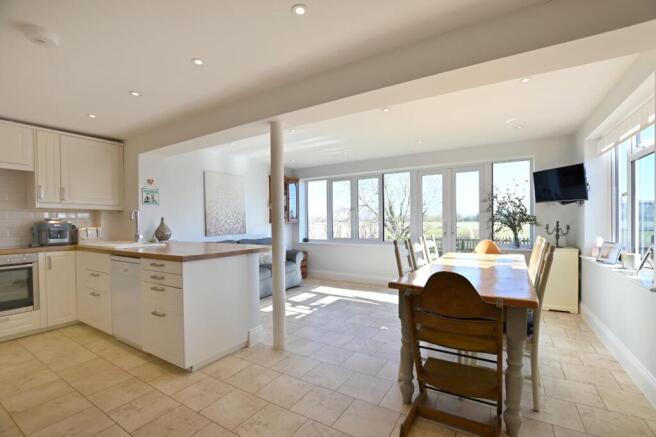 KITCHEN/DINING/FAMILY ROOM