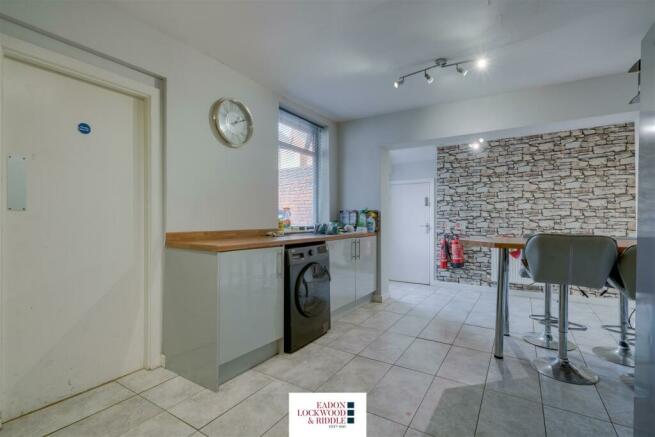 Kitchen Dining Area