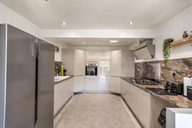 DSC_3894-Edit_kitchen.JPG