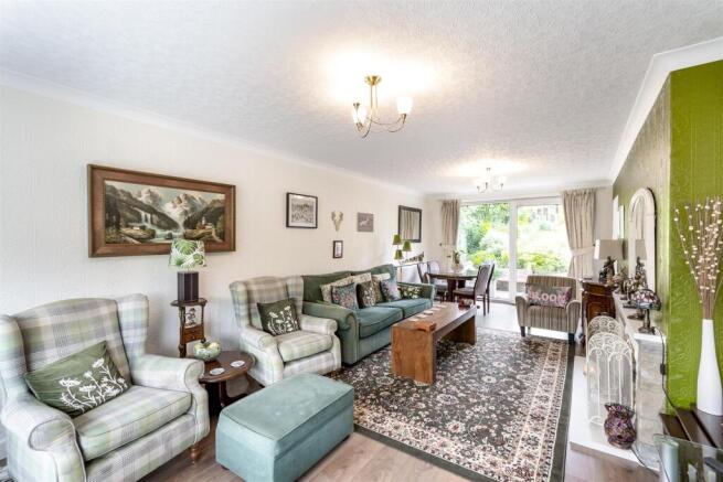 Full Depth Living Room