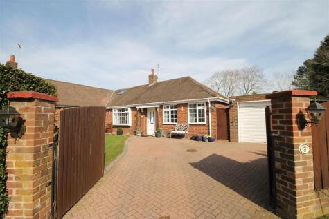 Woolsington Gardens, Woolsington, Newcastle Upon Tyne, NE13