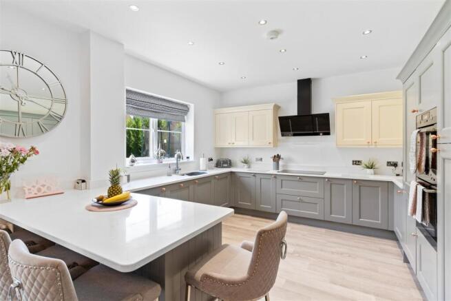 Kitchen/Dining