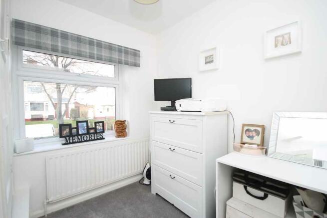 3 bedroom semi-detached house for sale in Hallow Drive ...