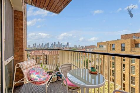 St Andrews Development, Bow