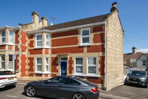St. Johns Road, Bath, BA1