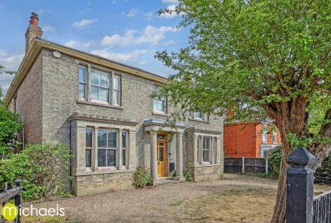 Ladysmith Avenue, Brightlingsea, Colchester, CO7