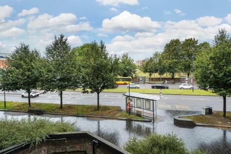 Slough, Berkshire, SL1