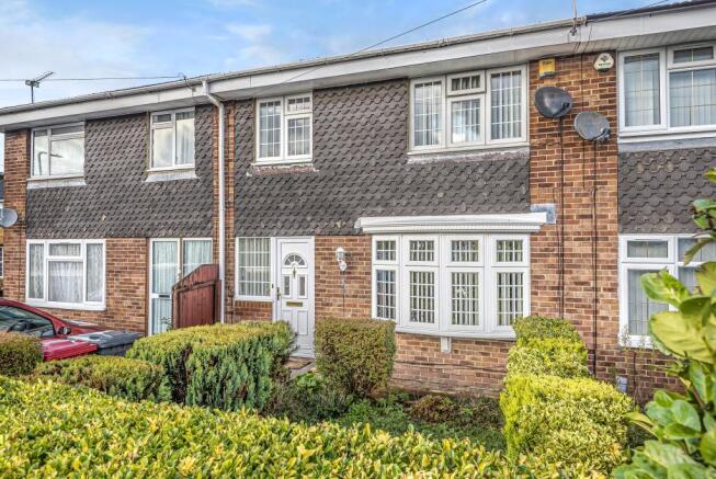 Slough For Sale 3 House Bedroom In