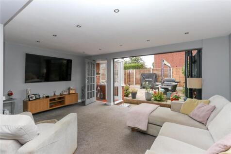 Warley Close, Cheadle, Stockport, Greater Manchester, SK8