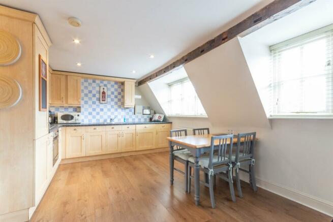 Kitchen Dining Area