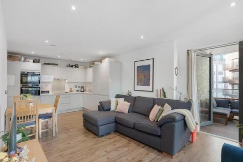 Osiers Road,
Wandsworth, SW18