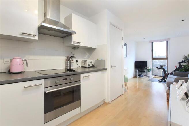 property in Petergate, 
Wandsworth, SW11