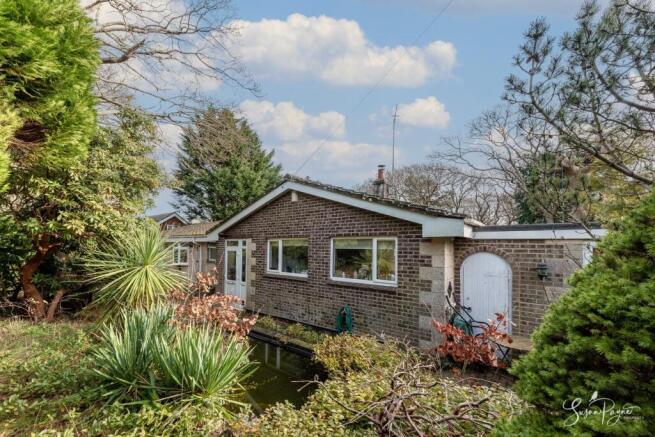 6 Youngwoods Way