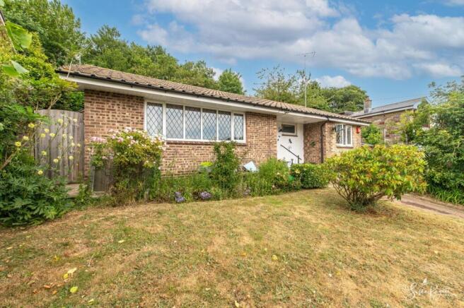 Welcome to 18 Chatsworth Avenue