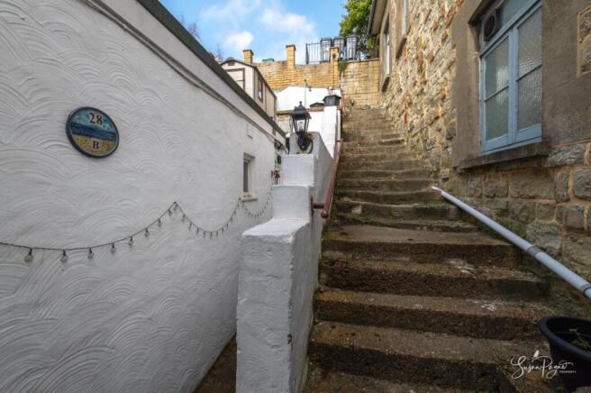 Steps to 28b Madeira Road