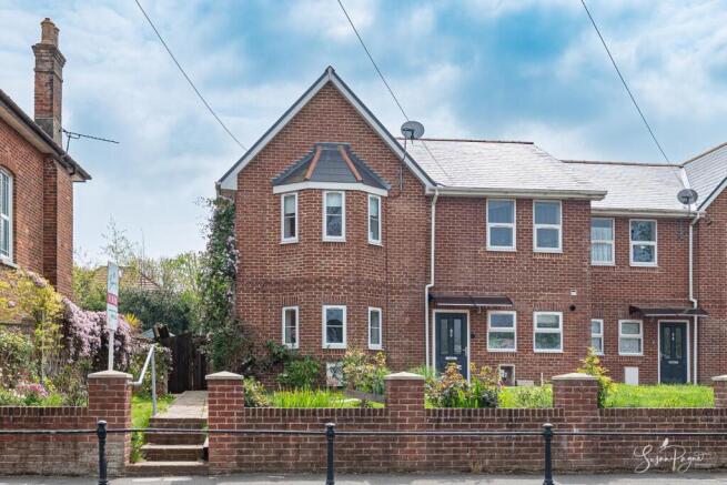 141c Carisbrooke Road