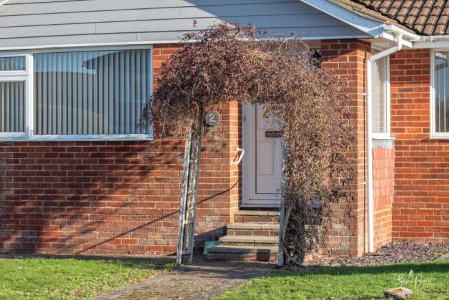 Welcome to 2 Rowantree Drive