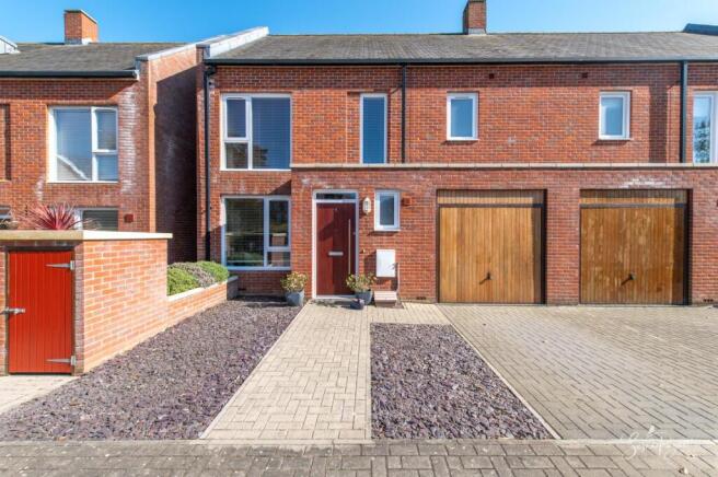 Welcome to 6 Keats Vale