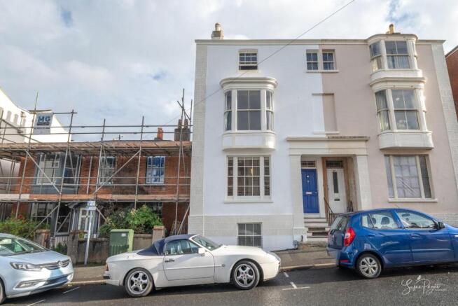 Welcome to 25 George Street