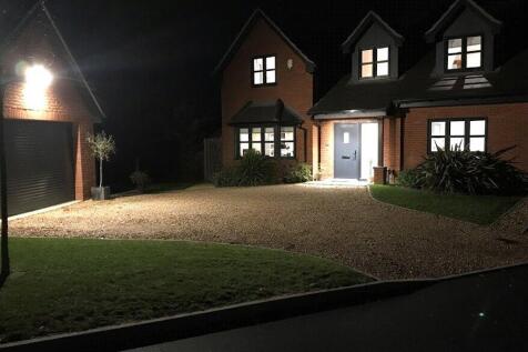 Greenacres Gate, Pamber Green, Hampshire, RG26