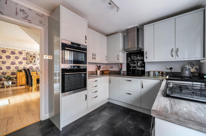 1380396-22-691c8d...