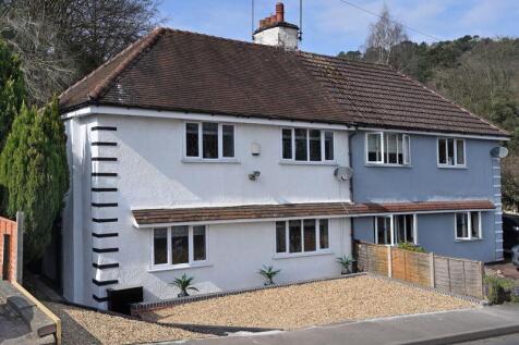 6 Barnt Green Road, Cofton Hackett/ 3 bed cottage 