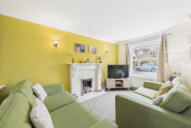 CAM03162G0-PR0309-STILL016