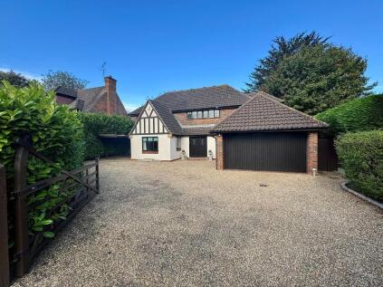 Hutton Gate, Hutton Mount, Brentwood, Essex, CM13
