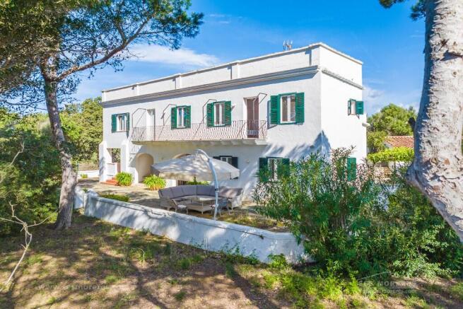 Façade main house