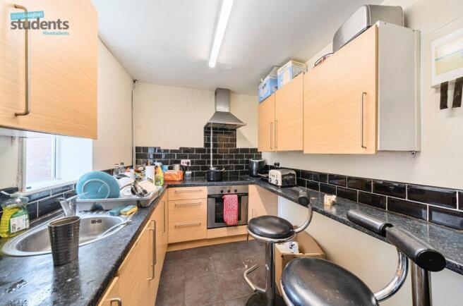 ae9bd7fe-5cee-43d...