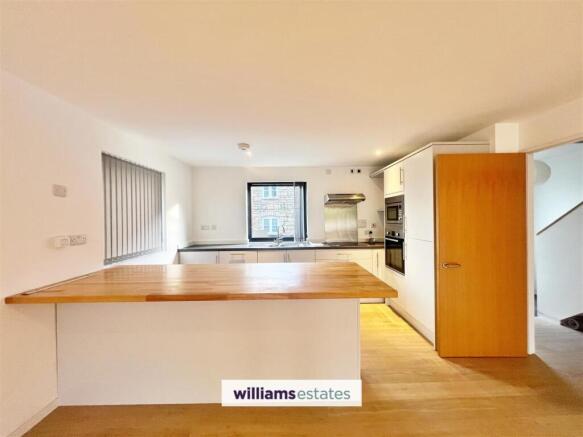 Open Plan Kitchen/Living Space
