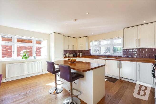 Kitchen/Breakfast Rm