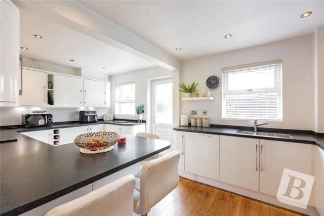 Kitchen/Breakfast Rm