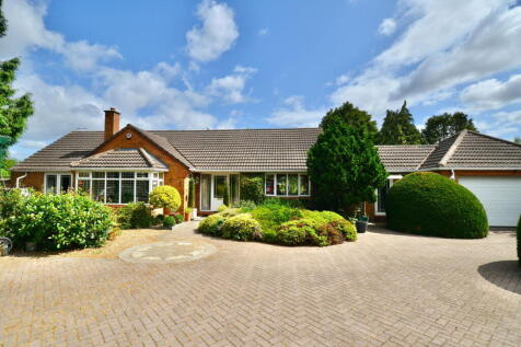 Southwold, Station Road, Harvington, WR11 8NJ