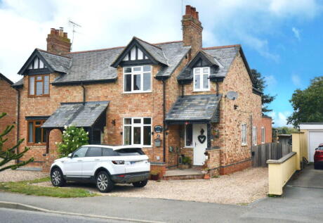 Bretforton Road, Badsey, WR11 7XQ