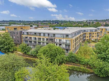 Smeaton Court, Hertford, Hertfordshire, SG13