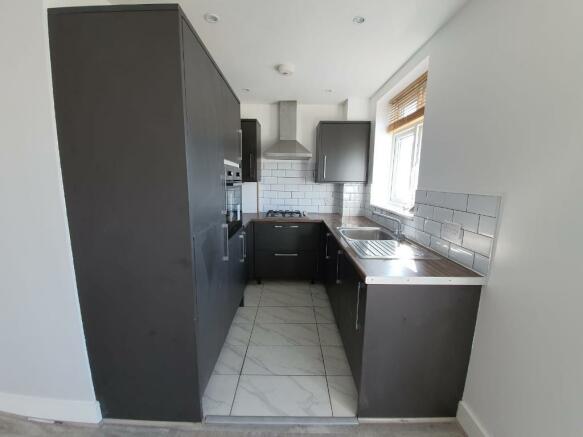 2 Bedroom Flat To Rent In Sidcup Hill Kent Da14 6jd Da14