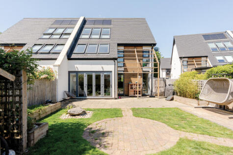 Sheep Field Gardens, Portishead, North Somerset