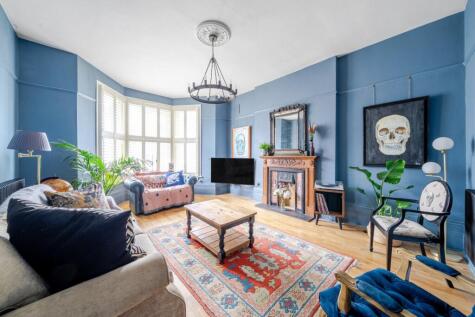 Catford Hill, London, SE6