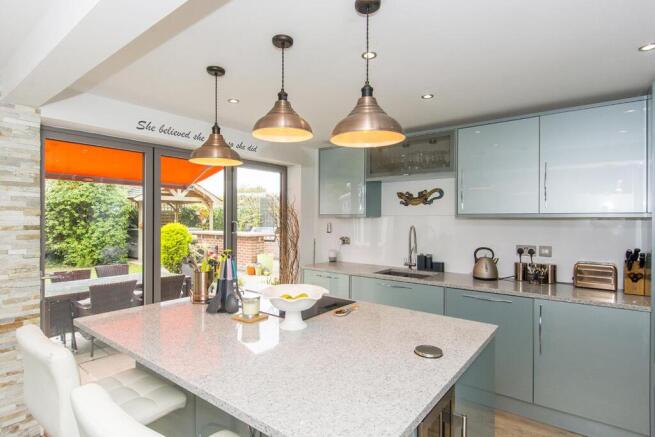 Open Plan Breakfast Kitchen