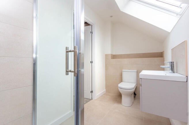 Ensuite shower ro...