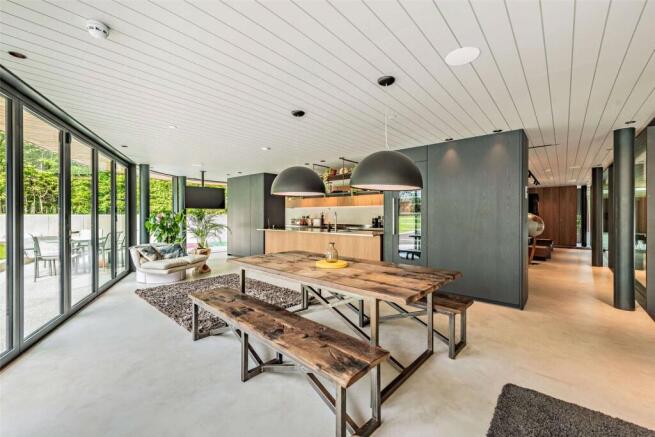Kitchen/Dining
