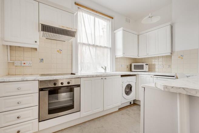 property in Ellerker Gardens, 
Richmond, TW10